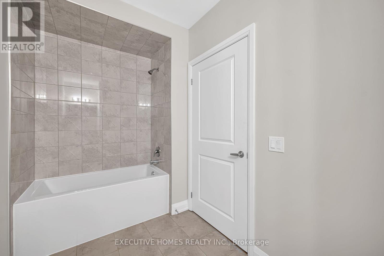 413 - 5917 Main Street, Whitchurch-Stouffville, Ontario  L4Z 1W7 - Photo 34 - N12453085