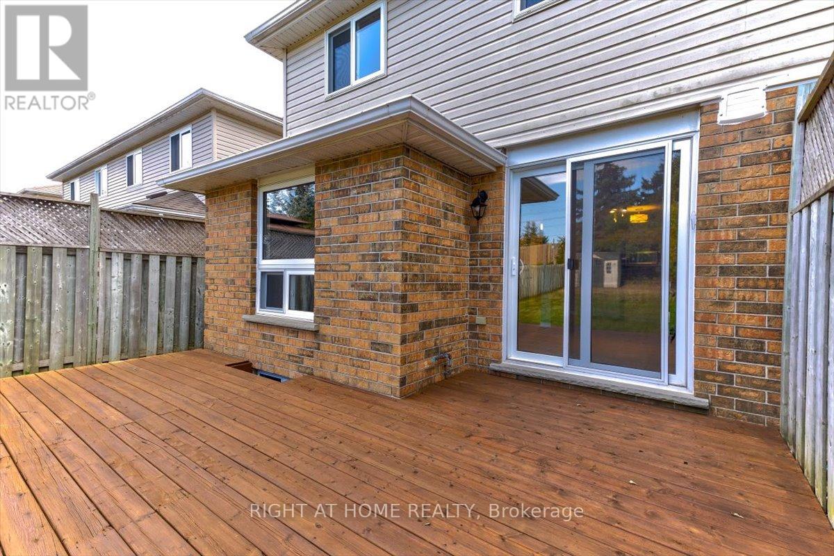 40 Watercress Court, Kitchener, Ontario  N2E 3S8 - Photo 25 - X12453224