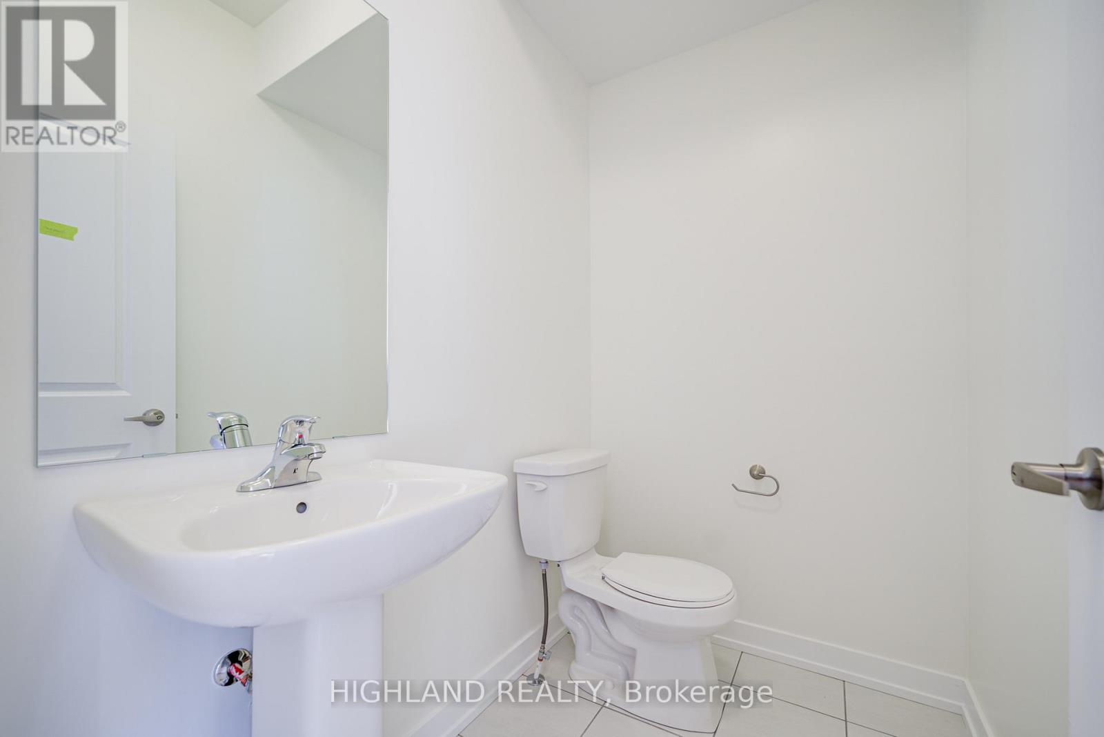 1096 Wheat Boom Drive, Oakville, Ontario  L6H 7H5 - Photo 17 - W12443386