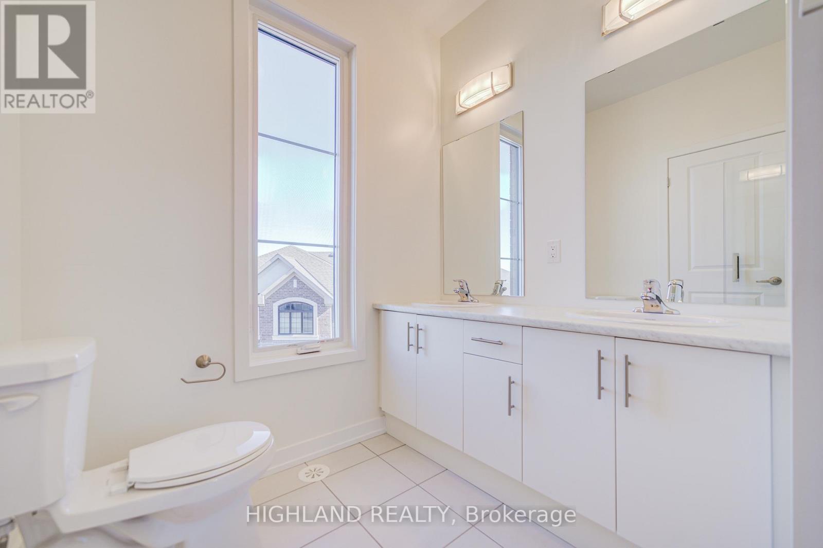 1096 Wheat Boom Drive, Oakville, Ontario  L6H 7H5 - Photo 33 - W12443386