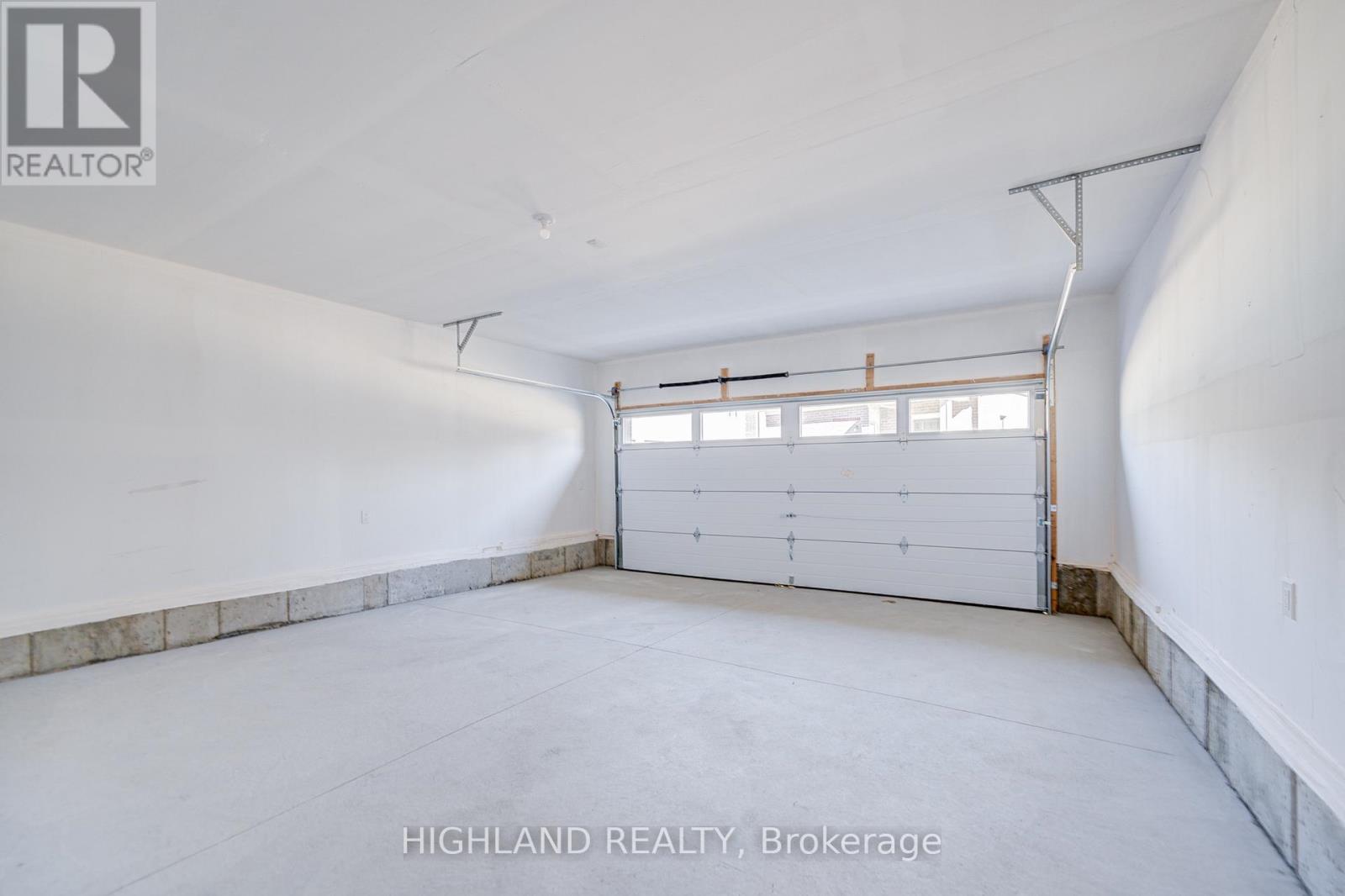 1096 Wheat Boom Drive, Oakville, Ontario  L6H 7H5 - Photo 45 - W12443386
