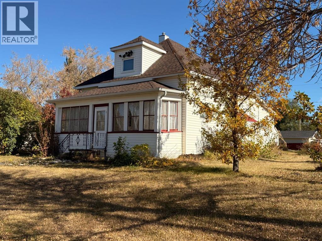 103 2 Street W, Lashburn, Saskatchewan