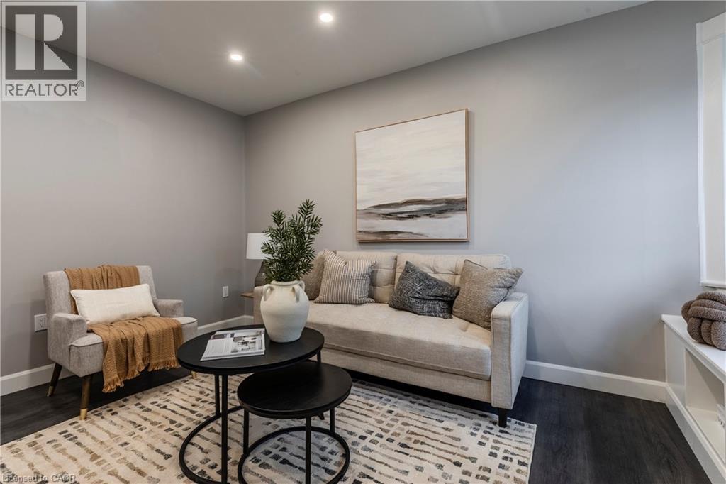 164 London Street N, Hamilton, Ontario  L8H 4B8 - Photo 8 - 40777783