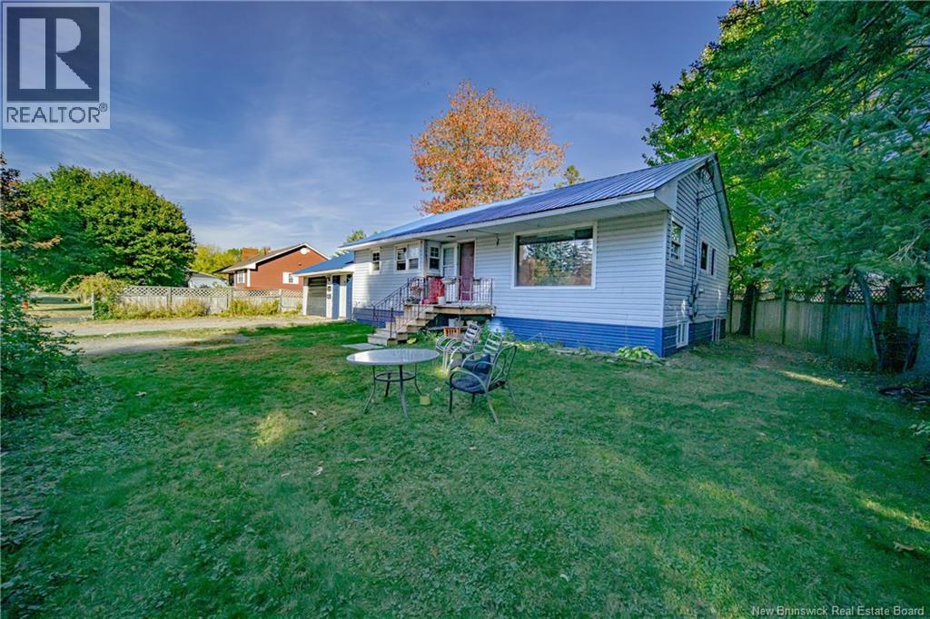 26 Hachey Avenue, Fredericton, New Brunswick  E3A 3X6 - Photo 6 - NB128249