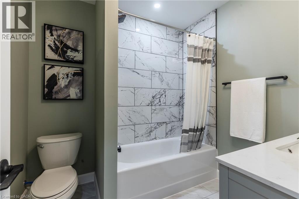 164 London Street N, Hamilton, Ontario  L8H 4B8 - Photo 27 - 40777783
