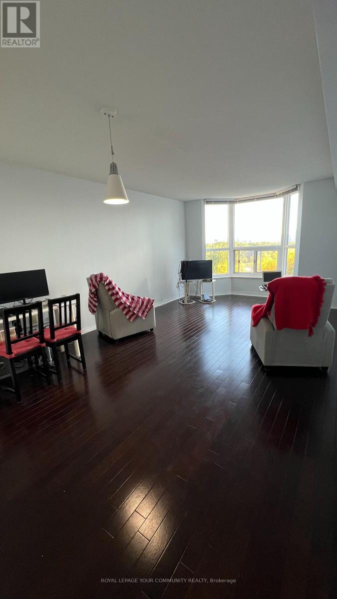 714 - 11 Thorncliffe Pk Drive, Toronto, Ontario  M4H 1P3 - Photo 7 - C12453242