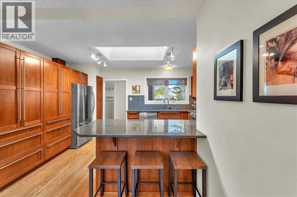 74 Walnut Drive Sw, Calgary, Alberta  T3C 3H3 - Photo 18 - A2259786