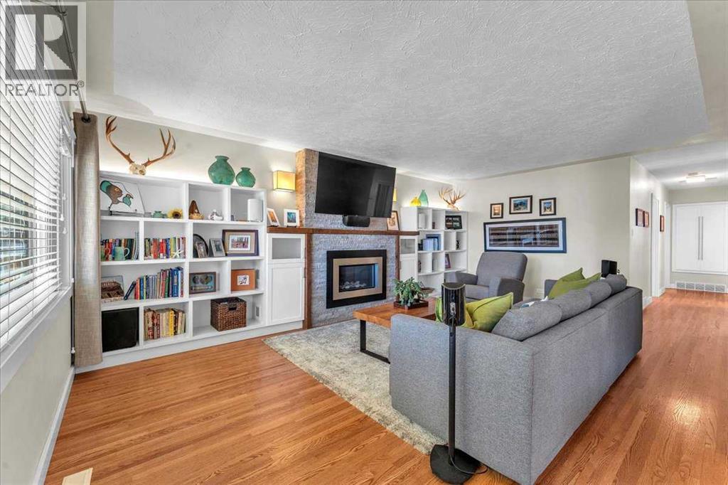 74 Walnut Drive Sw, Calgary, Alberta  T3C 3H3 - Photo 23 - A2259786