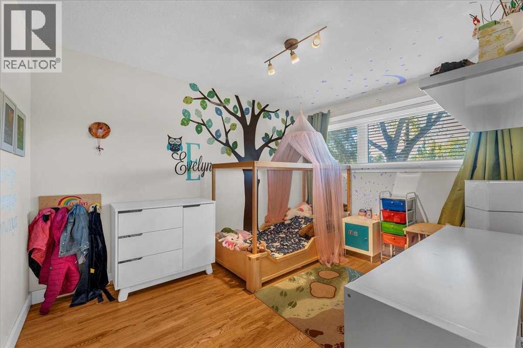 74 Walnut Drive Sw, Calgary, Alberta  T3C 3H3 - Photo 11 - A2259786