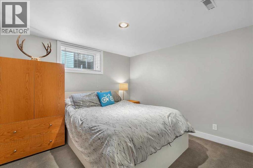 74 Walnut Drive Sw, Calgary, Alberta  T3C 3H3 - Photo 35 - A2259786