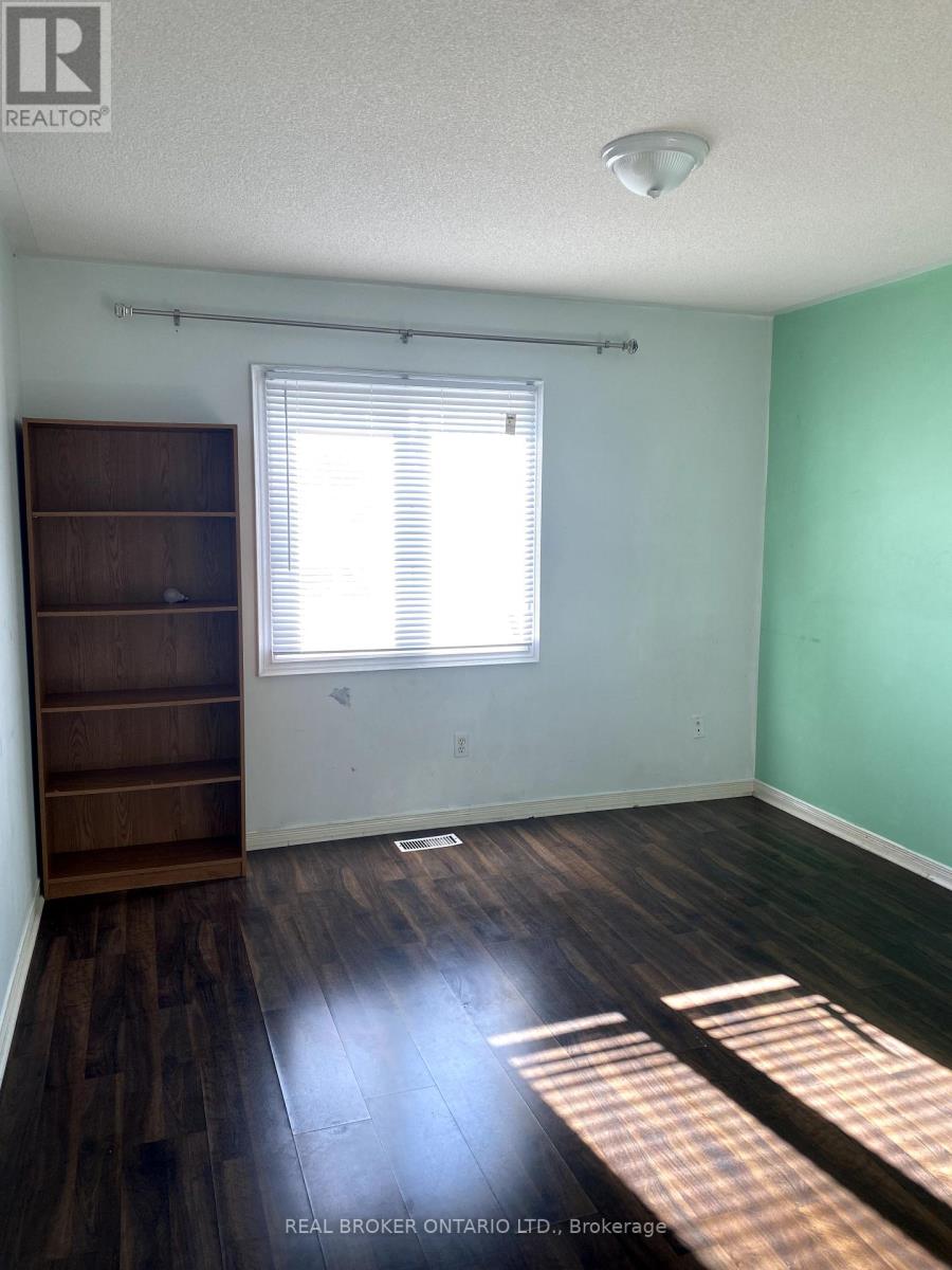 Upper - 80 Redfinch Way, Brampton, Ontario  L7A 2B1 - Photo 9 - W12453248