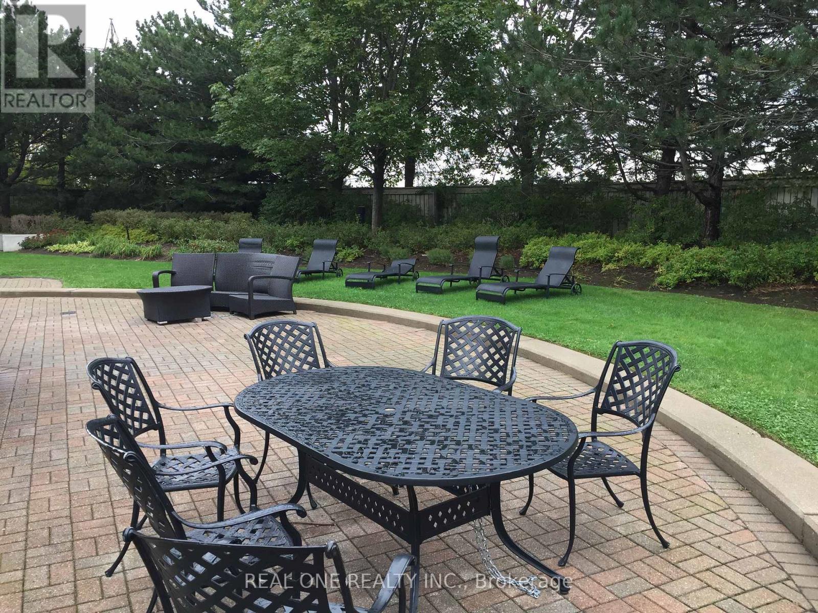 1504 - 101 Subway Crescent, Toronto, Ontario  M9B 6K4 - Photo 10 - W12453250