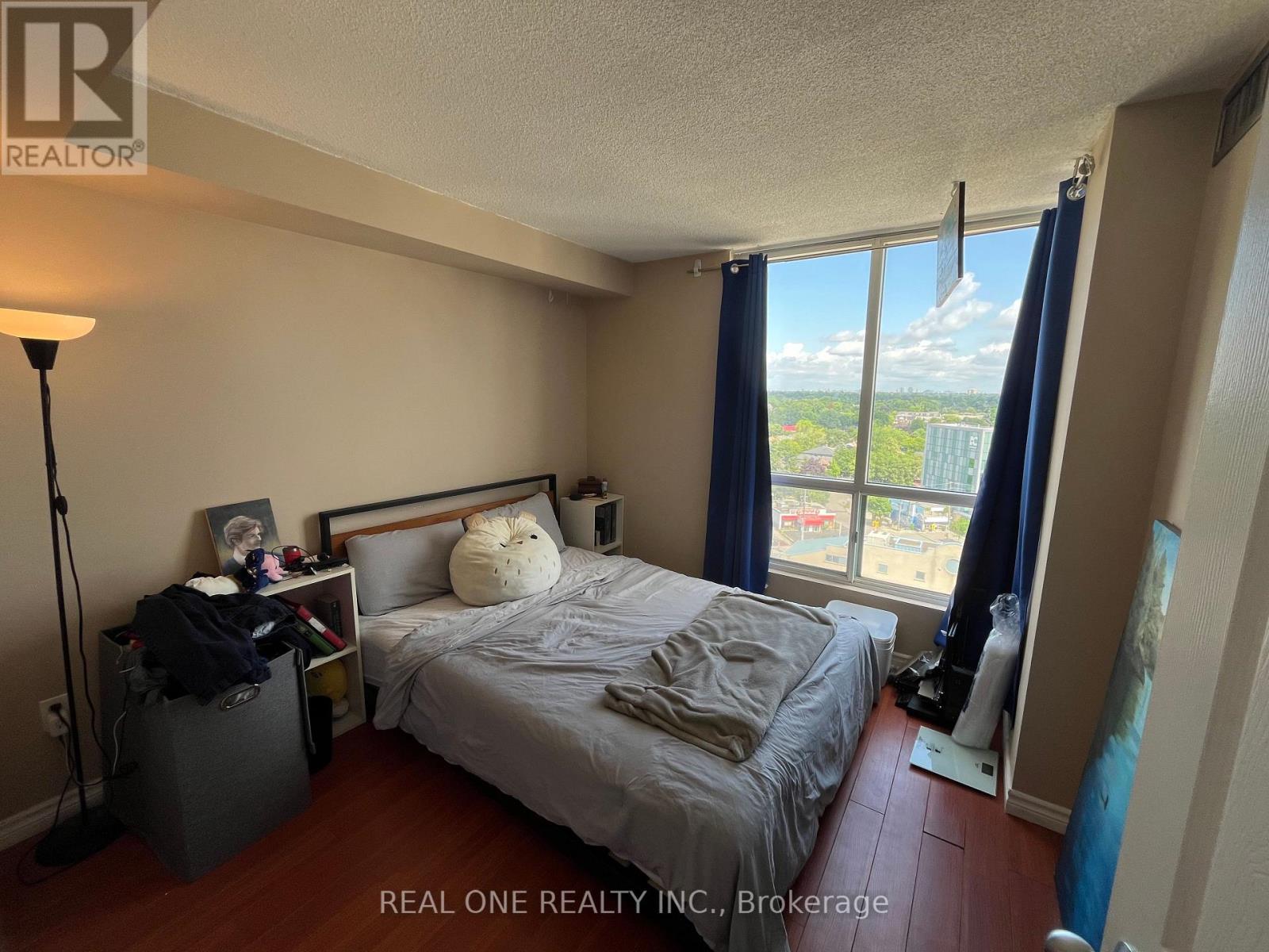 1504 - 101 Subway Crescent, Toronto, Ontario  M9B 6K4 - Photo 3 - W12453250