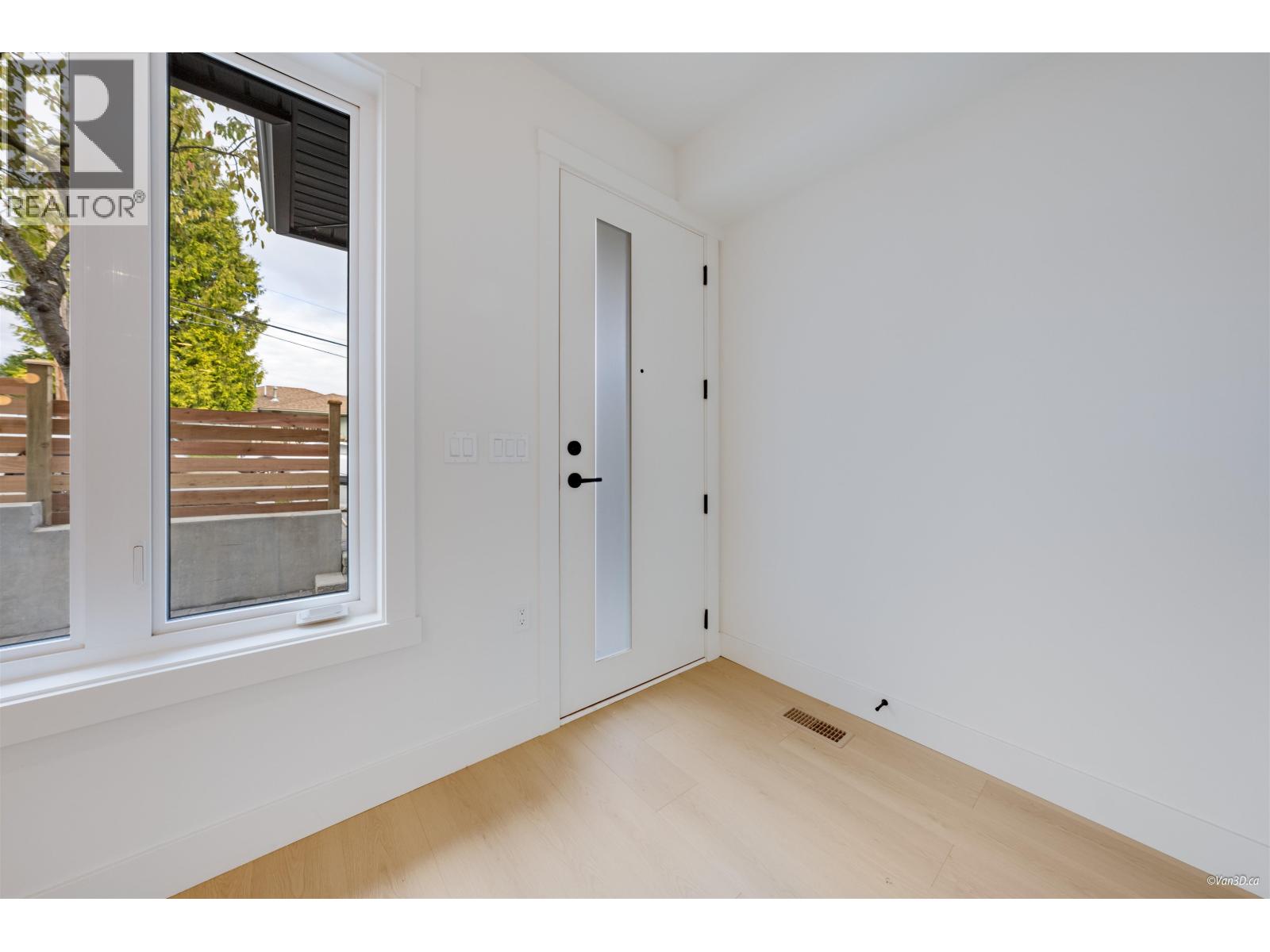 1 7893 2nd Street, Burnaby, British Columbia  V3N 0K2 - Photo 11 - R3052122