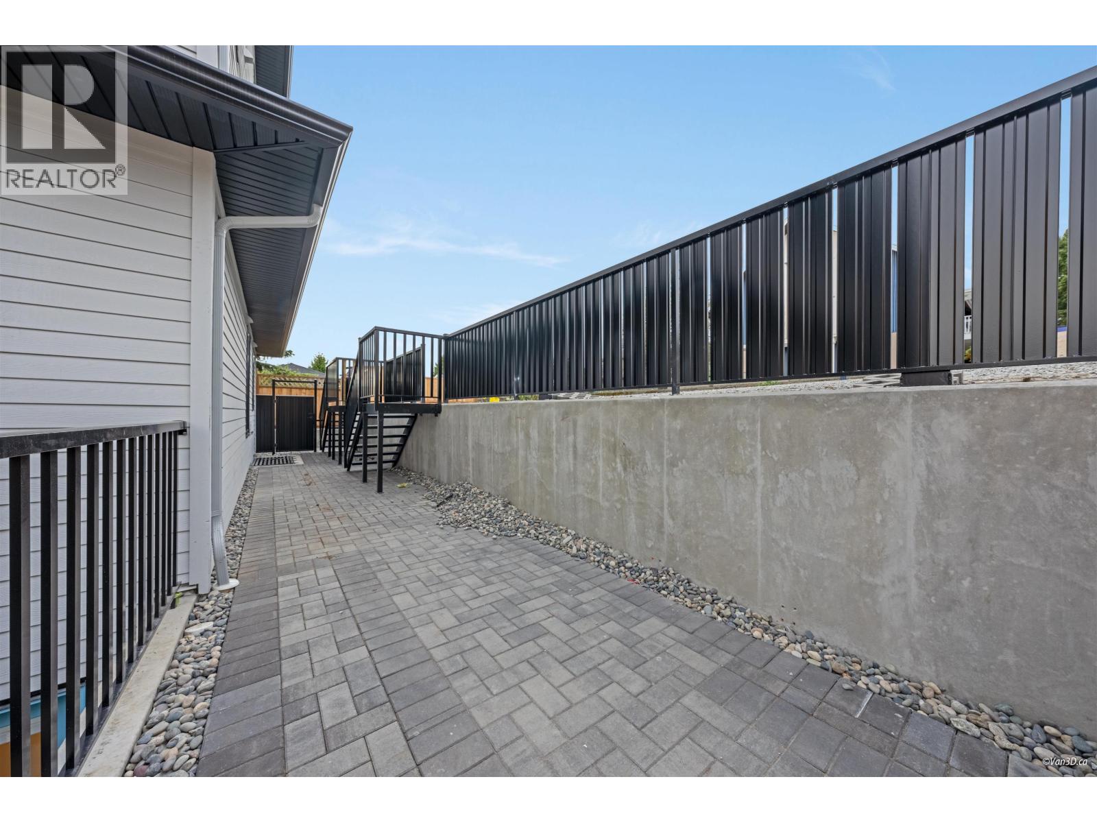 1 7893 2nd Street, Burnaby, British Columbia  V3N 0K2 - Photo 13 - R3052122