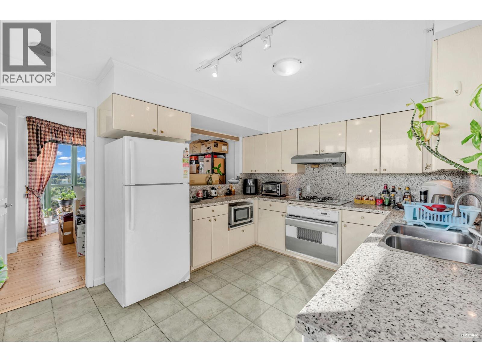 1802 7380 Elmbridge Way, Richmond, British Columbia  V6X 4A1 - Photo 10 - R3056923