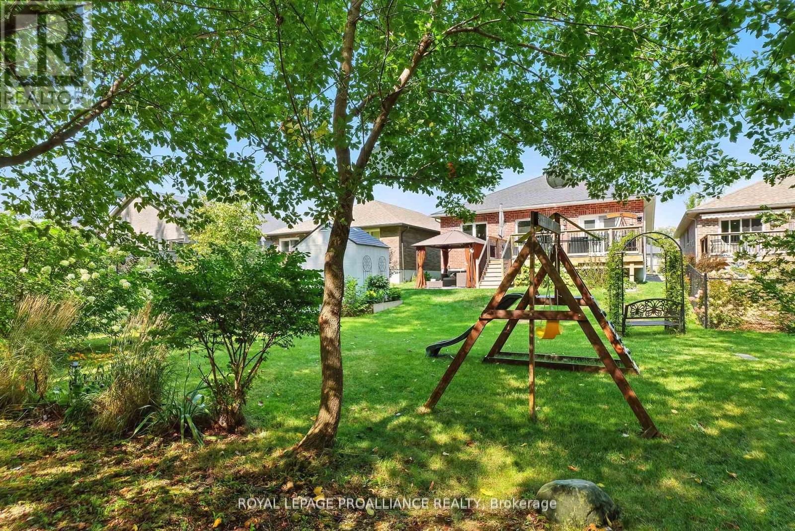 82 Royal Gala Drive, Brighton, Ontario  K0K 1H0 - Photo 4 - X12453260