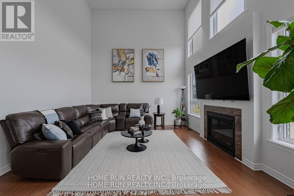 609 Triangle Street, Ottawa, Ontario  K2V 0L8 - Photo 14 - X12453262