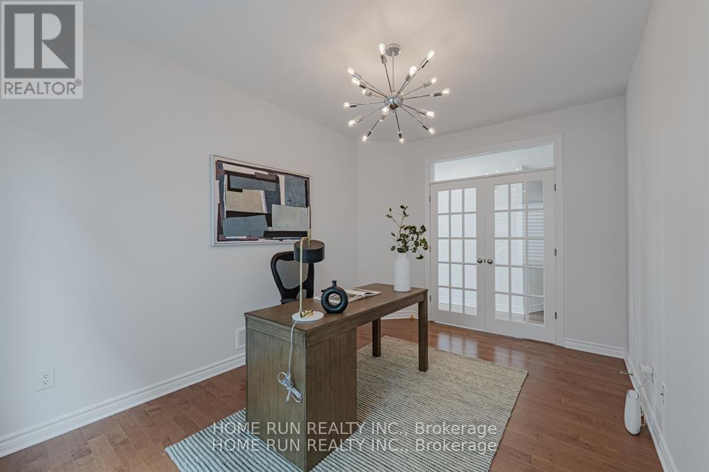 609 Triangle Street, Ottawa, Ontario  K2V 0L8 - Photo 23 - X12453262
