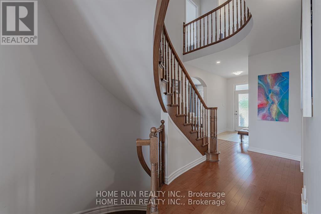 609 Triangle Street, Ottawa, Ontario  K2V 0L8 - Photo 5 - X12453262