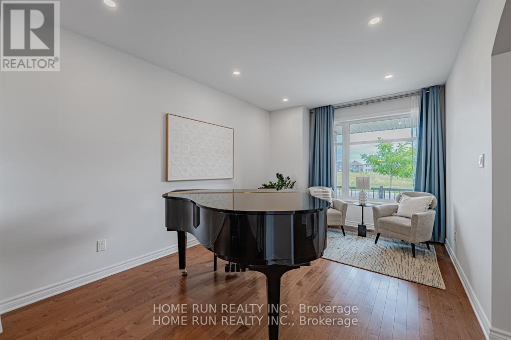 609 Triangle Street, Ottawa, Ontario  K2V 0L8 - Photo 6 - X12453262