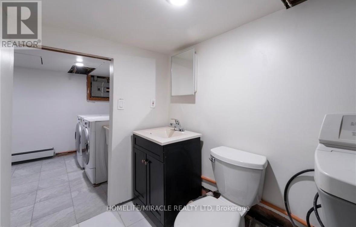 4249 Elgin Street, Niagara Falls, Ontario  L2E 2X7 - Photo 21 - X12448446