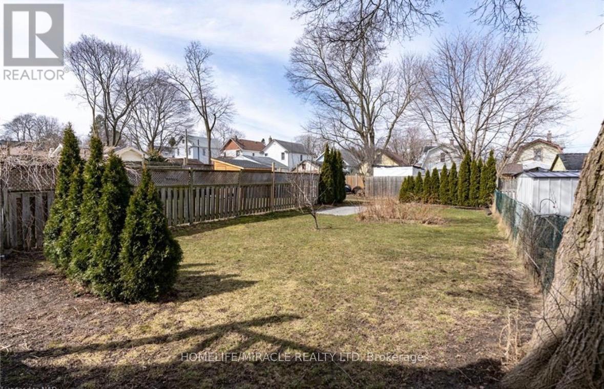 4249 Elgin Street, Niagara Falls, Ontario  L2E 2X7 - Photo 25 - X12448446