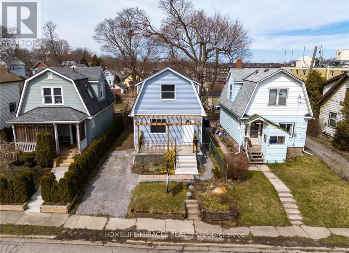 4249 Elgin Street, Niagara Falls, Ontario  L2E 2X7 - Photo 2 - X12448446