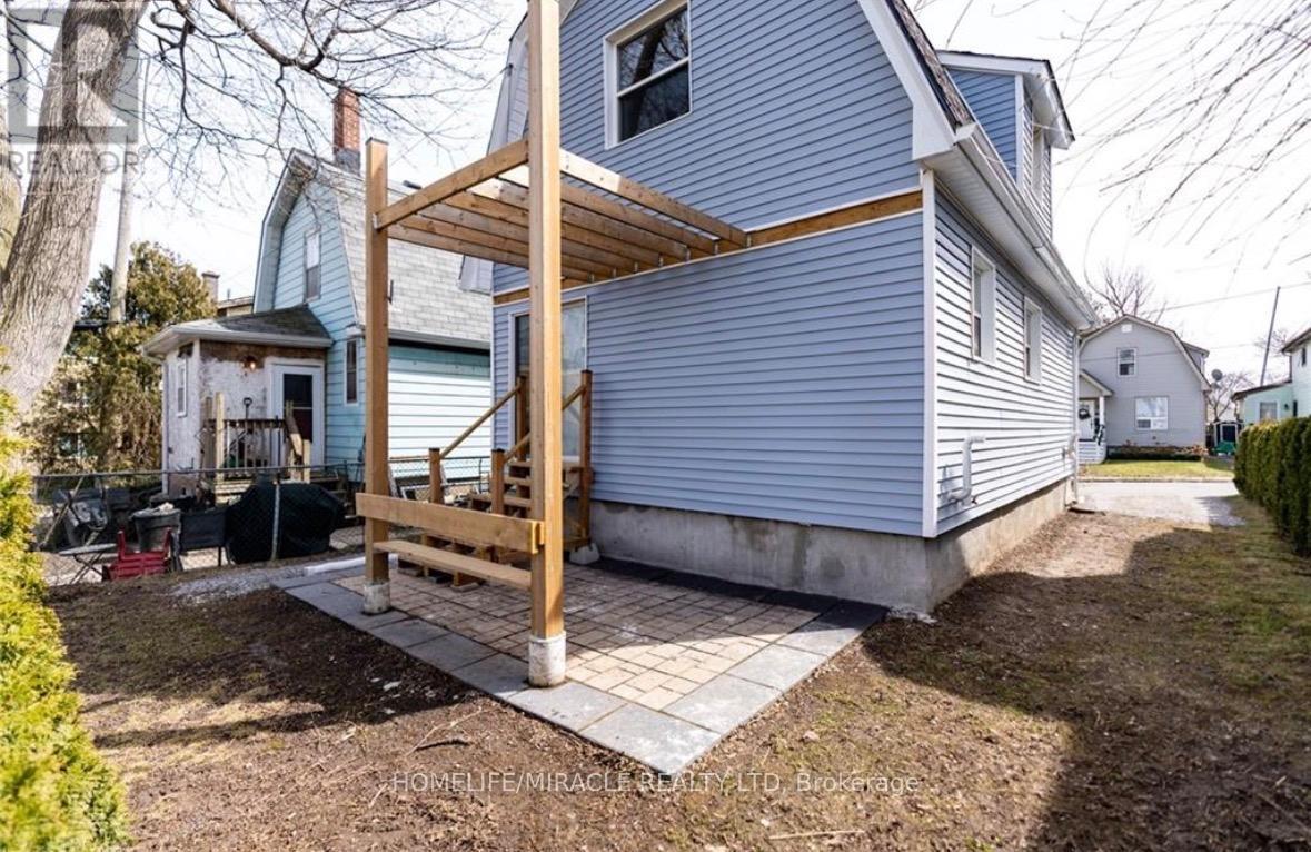 4249 Elgin Street, Niagara Falls, Ontario  L2E 2X7 - Photo 23 - X12448446