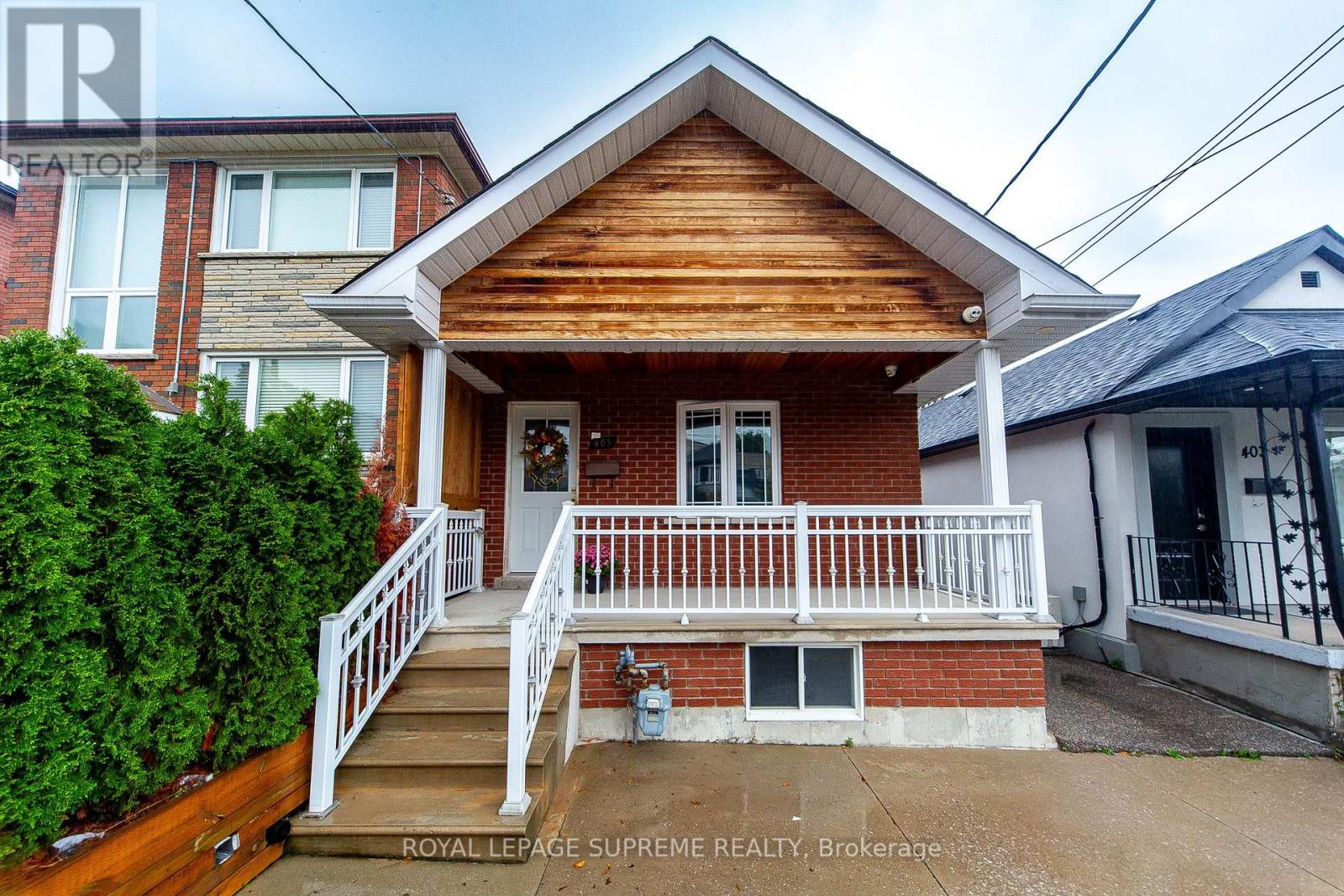 405 Gilbert Avenue, Toronto, Ontario  M6E 4X2 - Photo 2 - W12428895