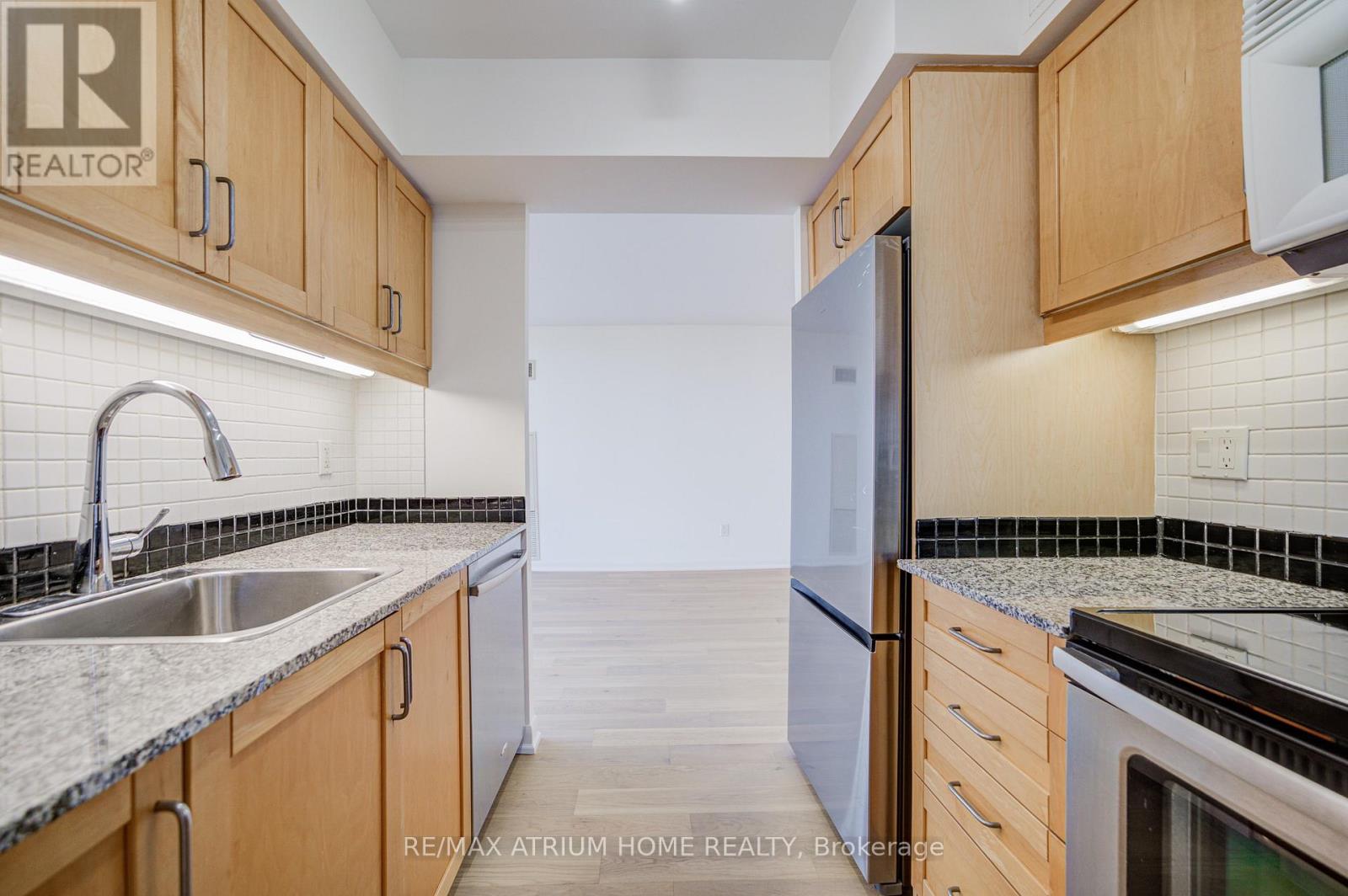 1810 - 33 Sheppard Avenue E, Toronto, Ontario  M2N 7K1 - Photo 12 - C12453263