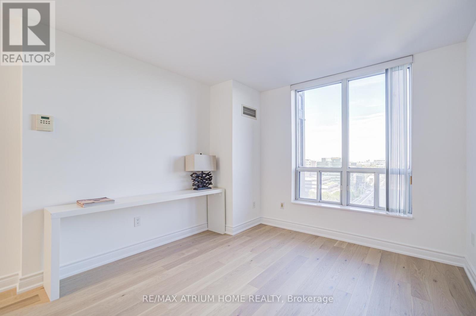 1810 - 33 Sheppard Avenue E, Toronto, Ontario  M2N 7K1 - Photo 20 - C12453263