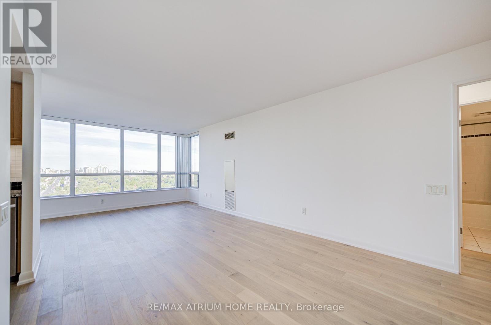 1810 - 33 Sheppard Avenue E, Toronto, Ontario  M2N 7K1 - Photo 7 - C12453263