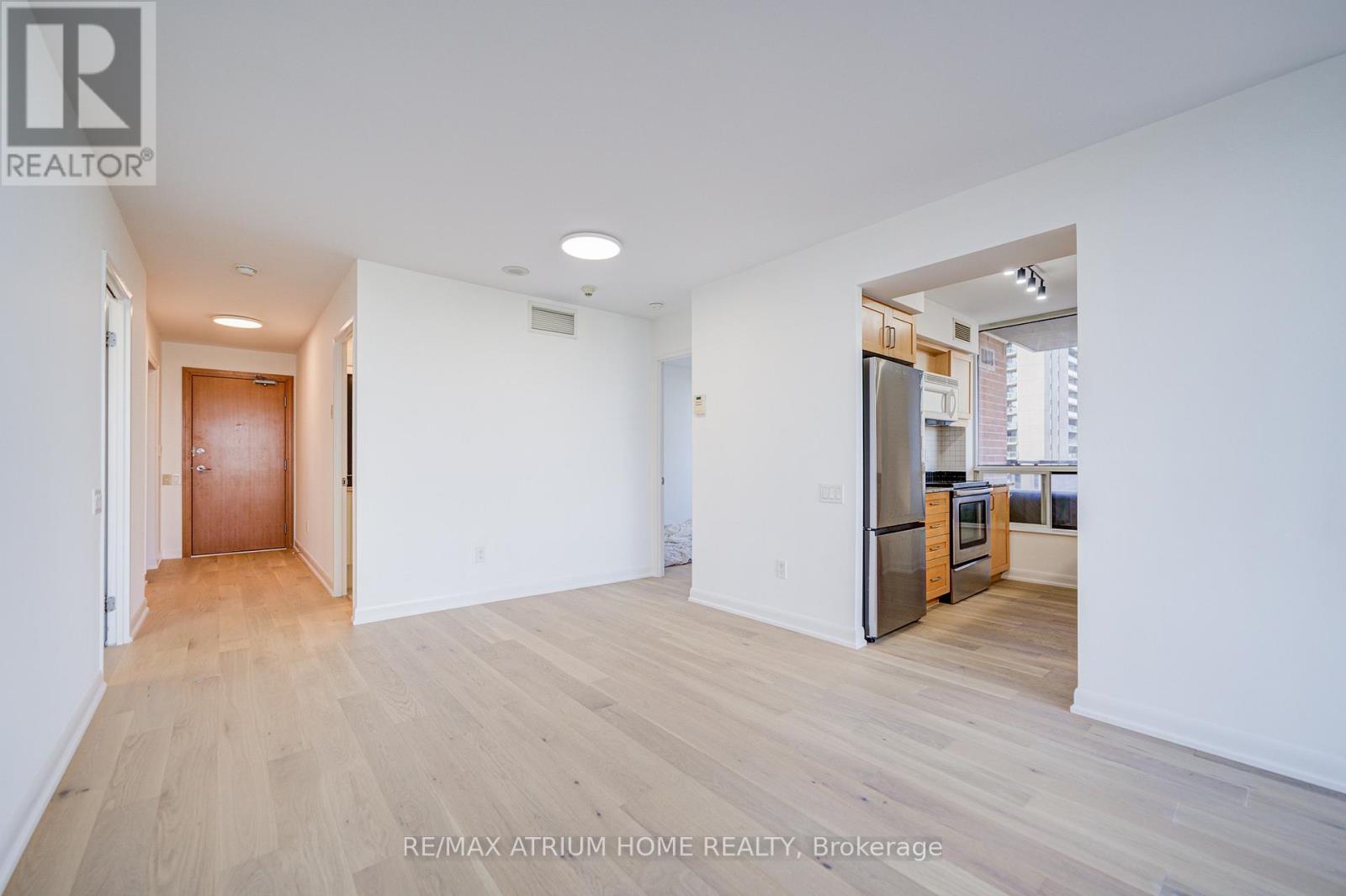 1810 - 33 Sheppard Avenue E, Toronto, Ontario  M2N 7K1 - Photo 8 - C12453263