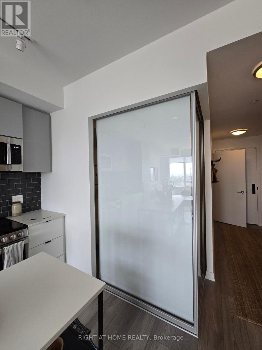 1014 - 285 Dufferin Street, Toronto, Ontario  M6K 0J2 - Photo 19 - W12453267