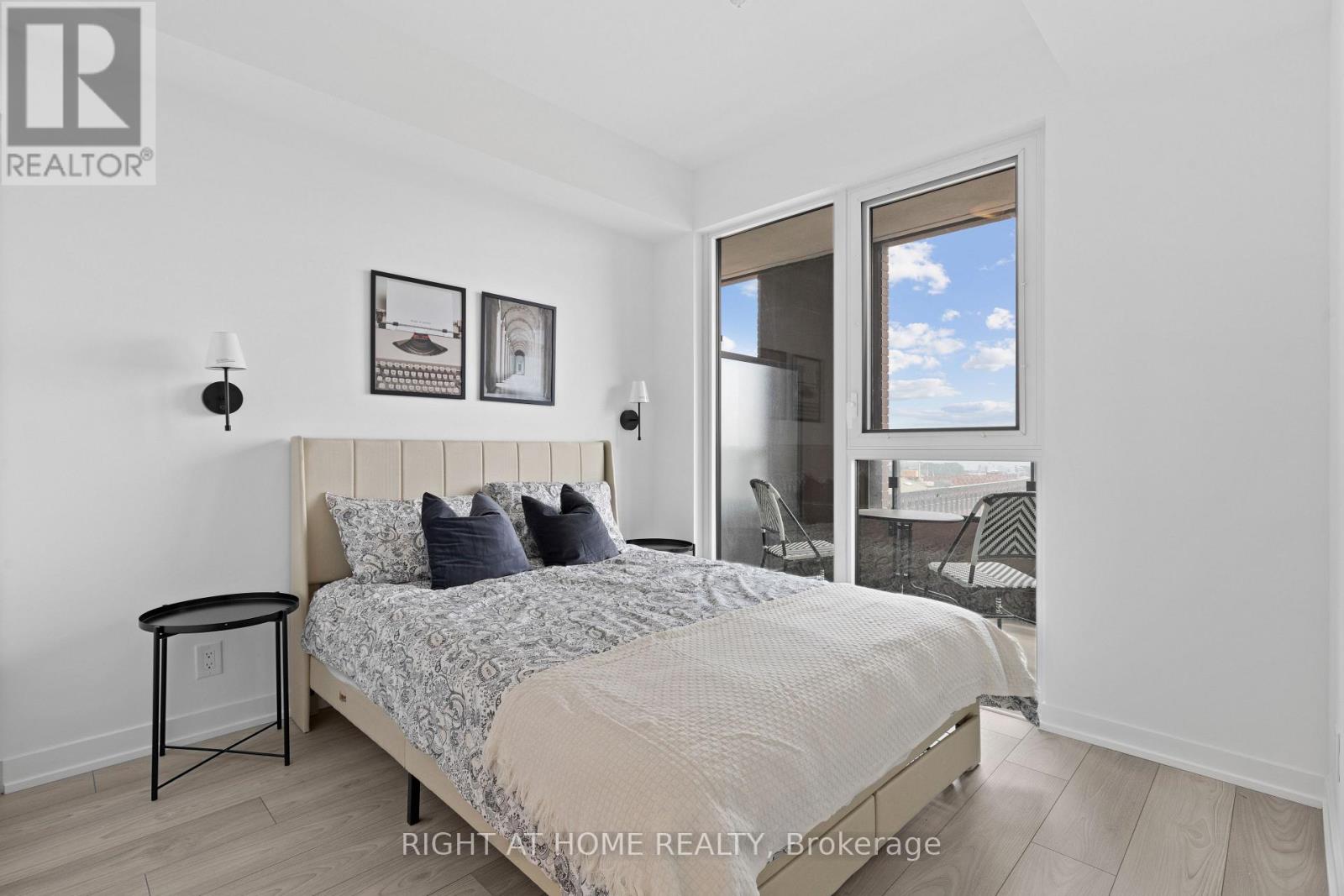 1014 - 285 Dufferin Street, Toronto, Ontario  M6K 0J2 - Photo 9 - W12453267