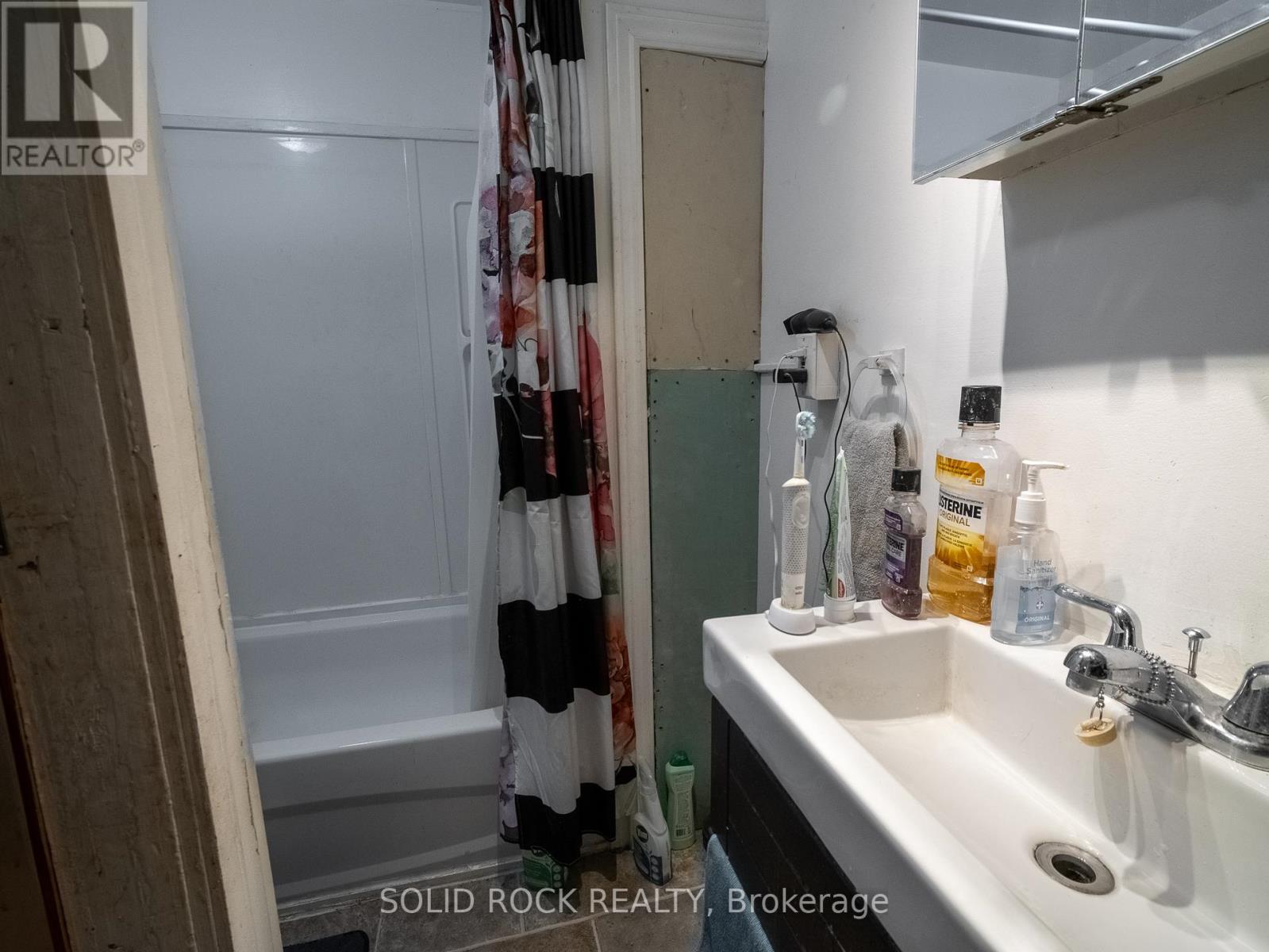 98 Elmsley Street N, Smiths Falls, Ontario  K7A 2H2 - Photo 13 - X12453280