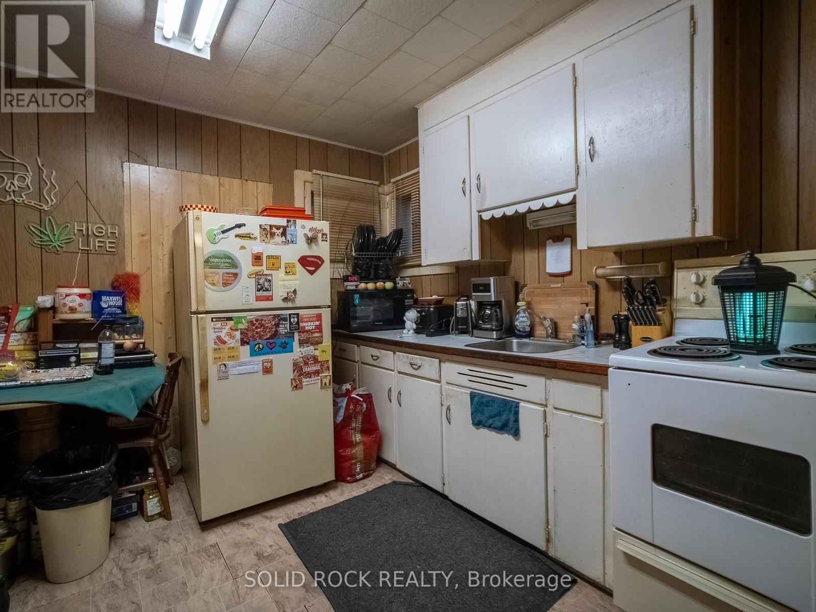 98 Elmsley Street N, Smiths Falls, Ontario  K7A 2H2 - Photo 26 - X12453280