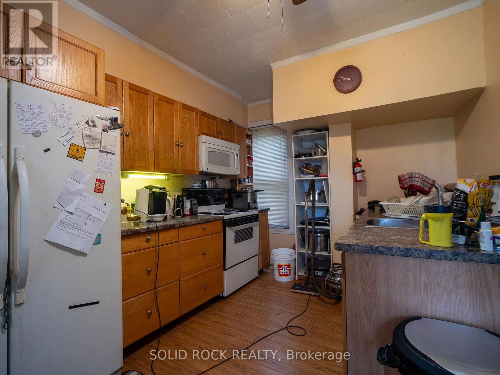 98 Elmsley Street N, Smiths Falls, Ontario  K7A 2H2 - Photo 6 - X12453280