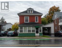 98 ELMSLEY STREET N, Smiths Falls, Ontario