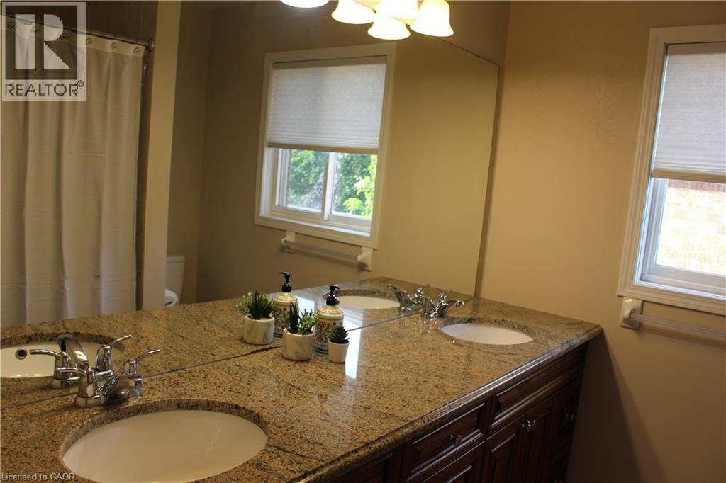 24 Canning Crescent, Cambridge, Ontario  N1T 1X2 - Photo 34 - 40776998