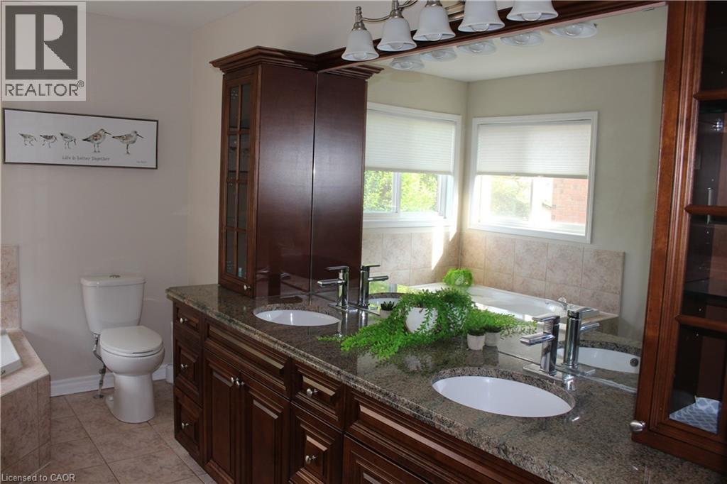 24 Canning Crescent, Cambridge, Ontario  N1T 1X2 - Photo 39 - 40776998