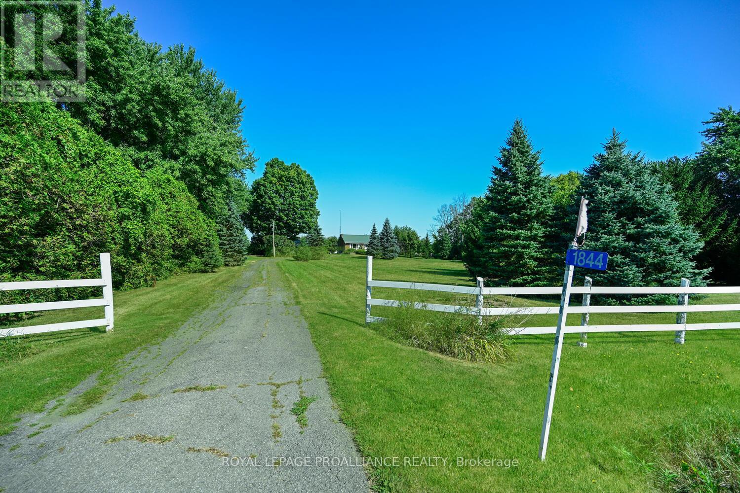 1844 County Road 2 Road, Edwardsburgh/cardinal, Ontario  K0E 1T1 - Photo 26 - X12453269