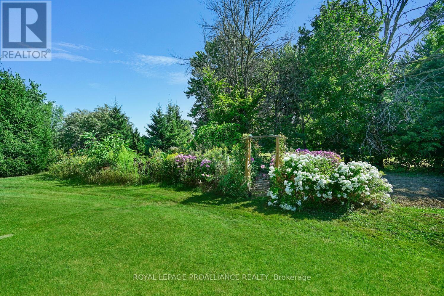 1844 County Road 2 Road, Edwardsburgh/cardinal, Ontario  K0E 1T1 - Photo 31 - X12453269