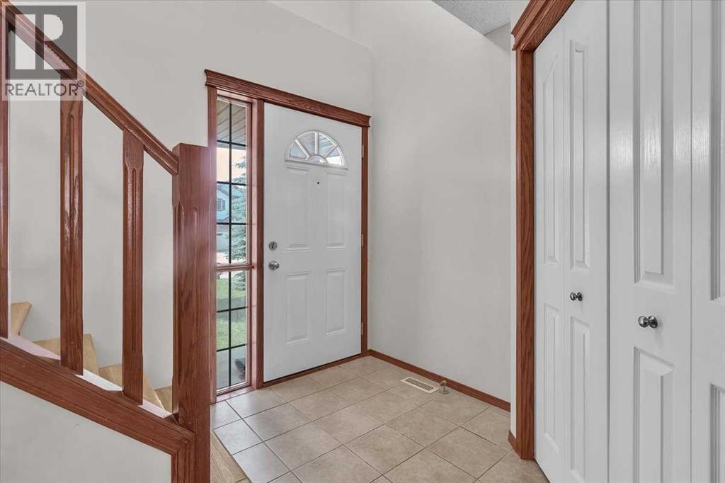 86 Silverado Range Heights Sw, Calgary, Alberta  T2X 0B8 - Photo 7 - A2256655
