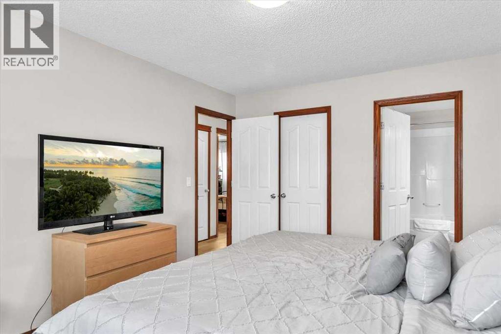 86 Silverado Range Heights Sw, Calgary, Alberta  T2X 0B8 - Photo 30 - A2256655