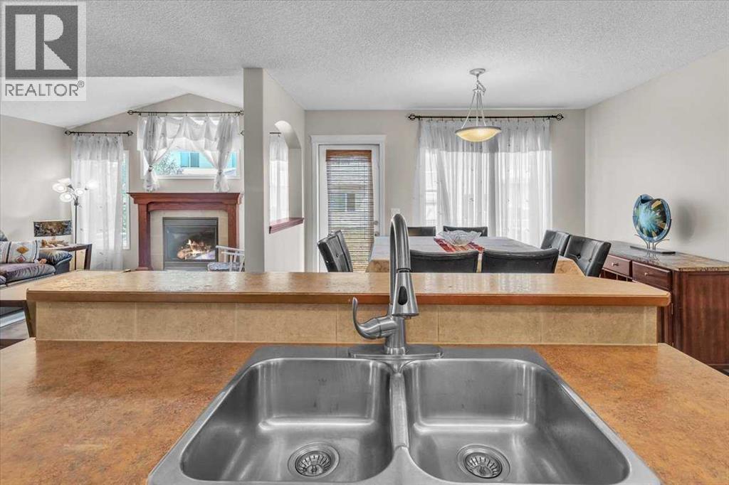 86 Silverado Range Heights Sw, Calgary, Alberta  T2X 0B8 - Photo 19 - A2256655