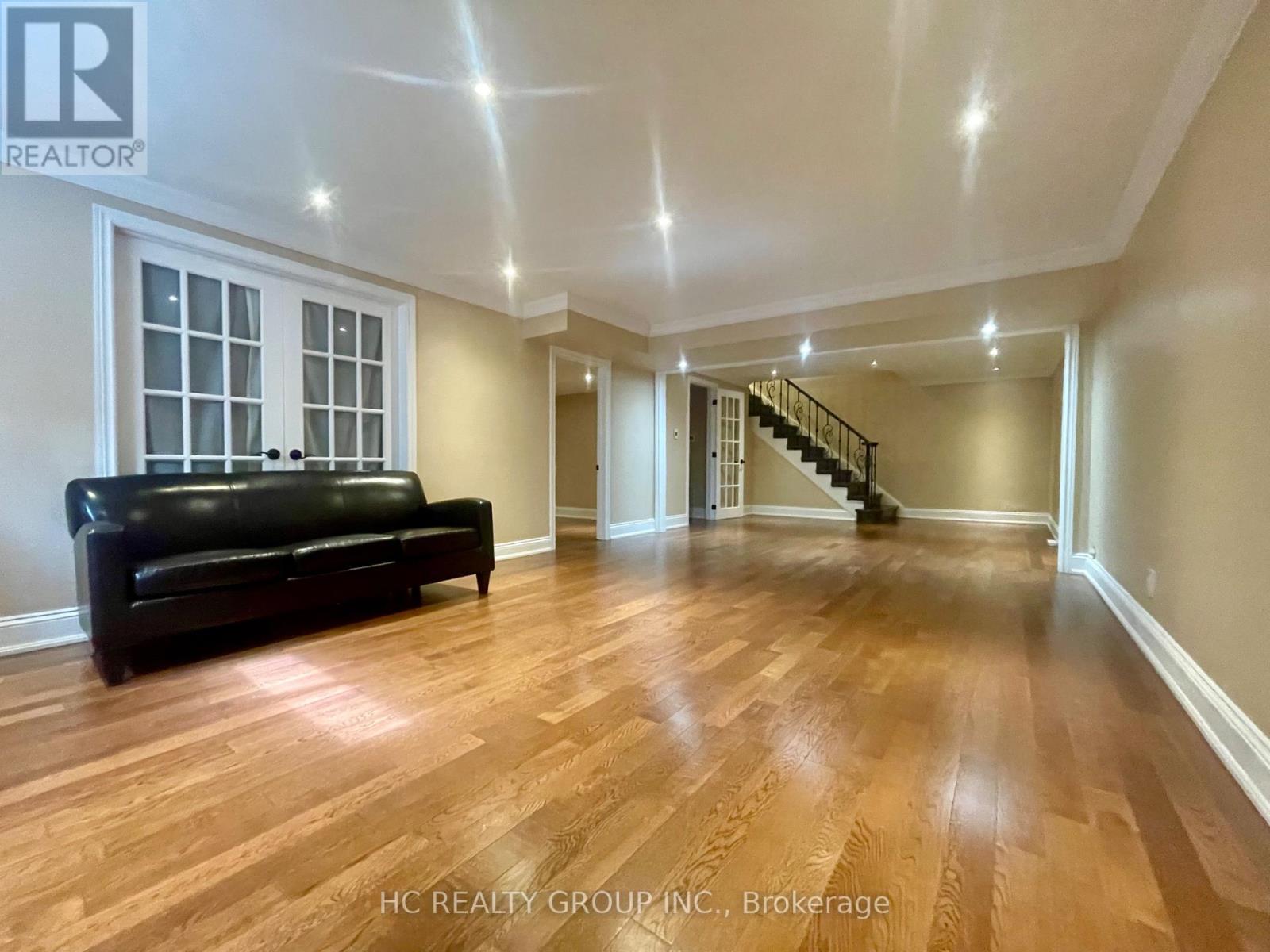 376 Banbury Road, Toronto, Ontario  M2L 2B9 - Photo 24 - C12453275