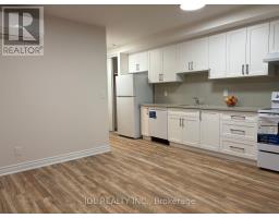 MAIN FLOOR - 5 HARRIS AVENUE S, Toronto, Ontario