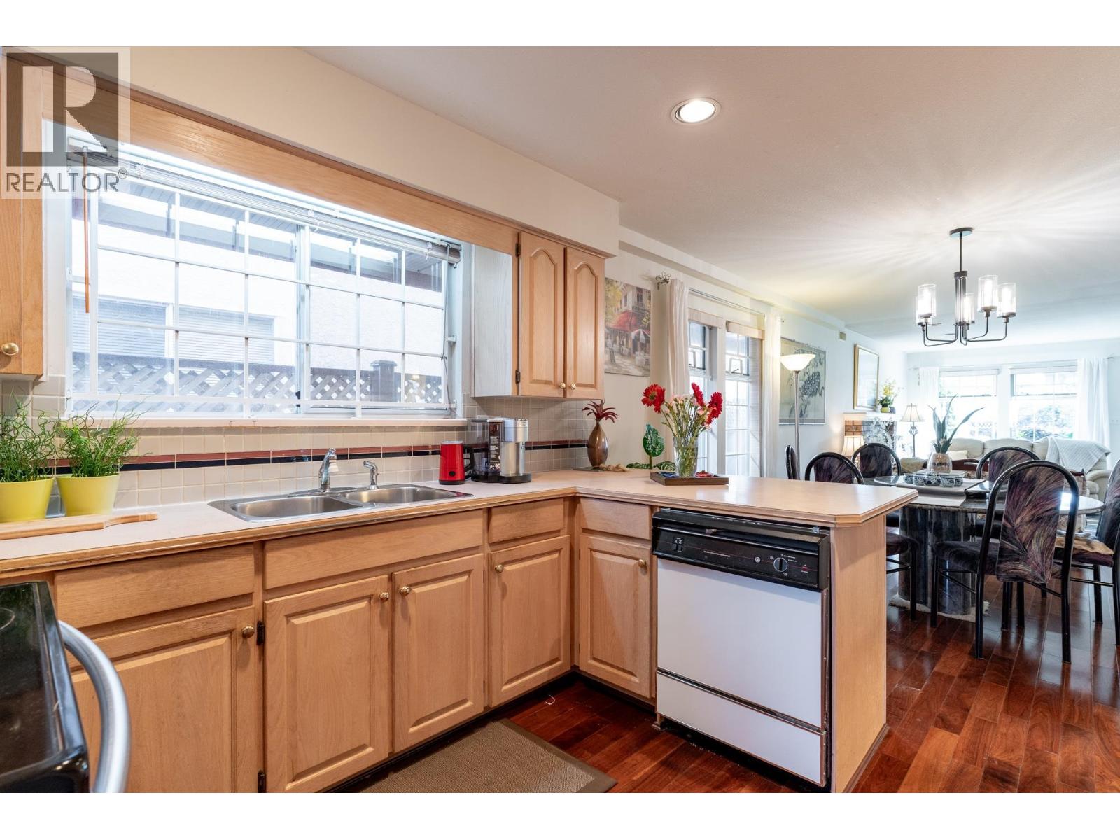 9708 Railway Avenue, Richmond, British Columbia  V7E 2B7 - Photo 12 - R3056846